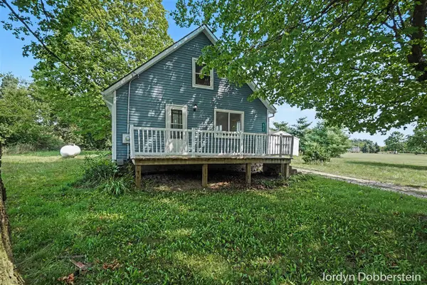 4748 Grove, Coral, MI 49322