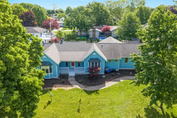 271 Glendale, Holland, MI 49423