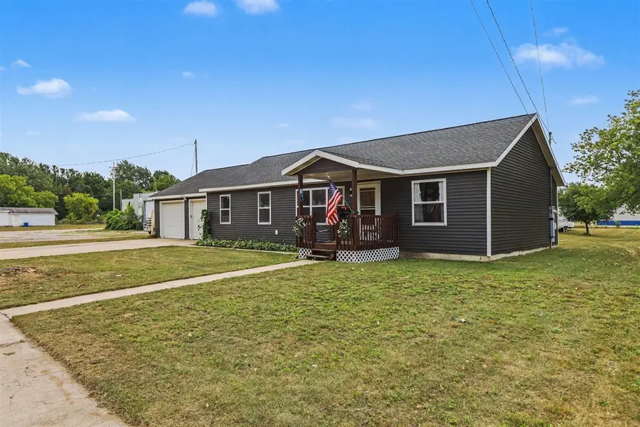 321 Wright, Cadillac, MI 49601 - #2