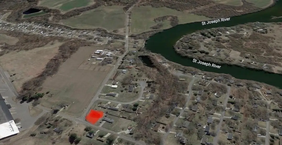 2022 Pipestone, Benton Harbor, MI 49022 - #1