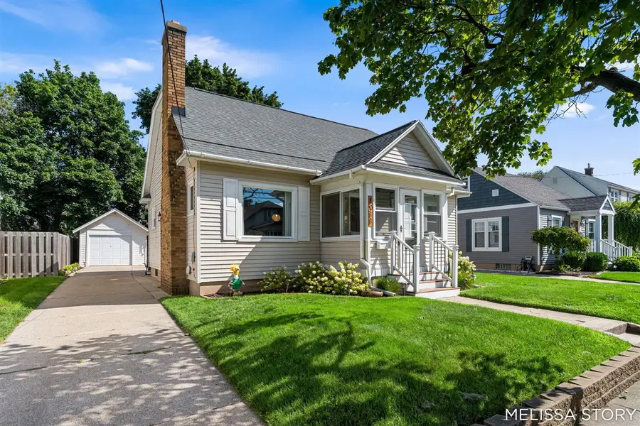 1011 Beechwood, Grand Rapids, MI 49505 - #3