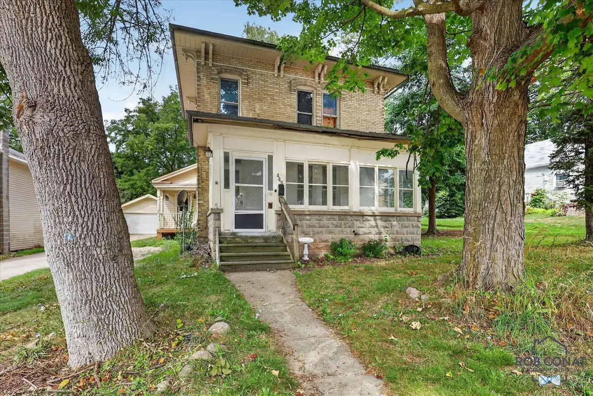 445 N State, Ionia, MI 48846 - #1