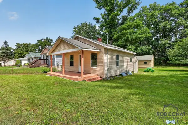1662 Bristol, Grand Rapids, MI 49504