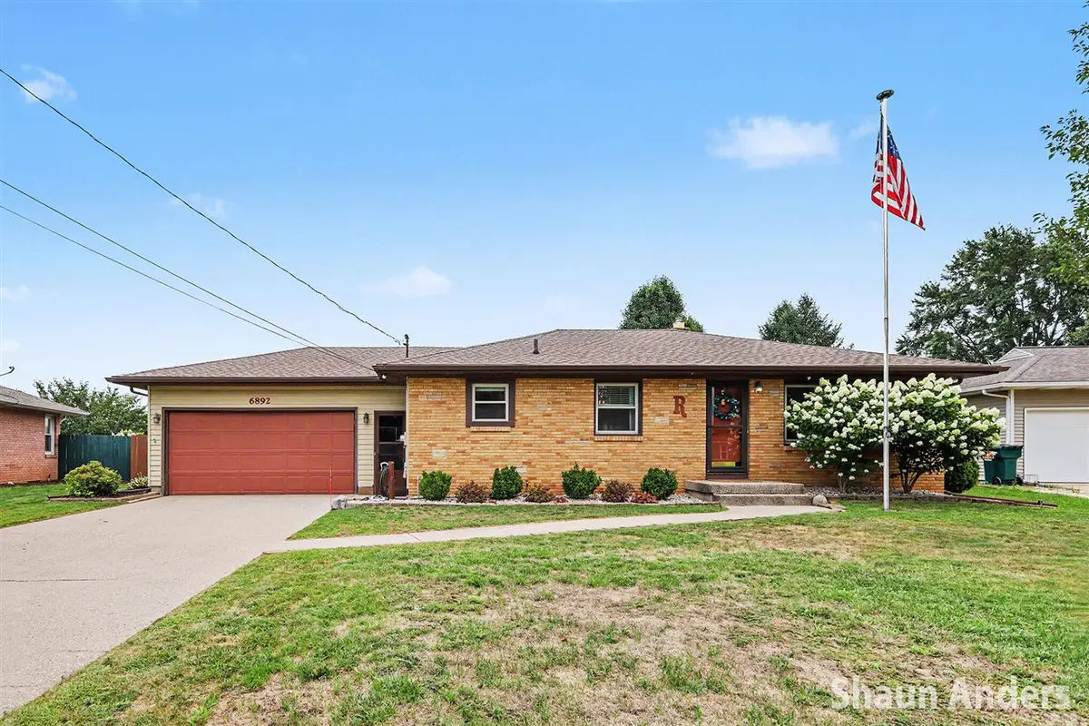 6892 Quincy, Grand Rapids, MI 49548 - #1