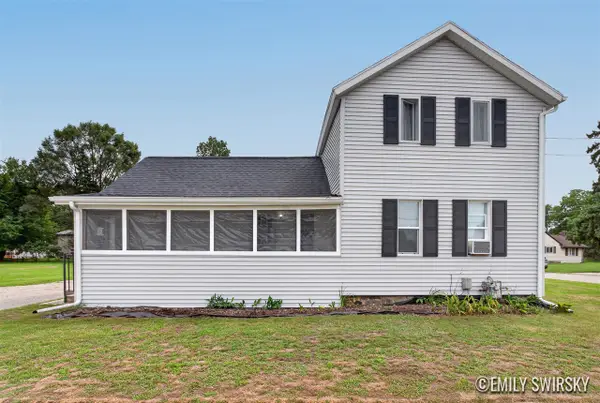 292 W Muskegon, Cedar Springs, MI 49319