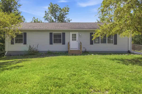 11426 Ravenswood, Holly, MI 48442