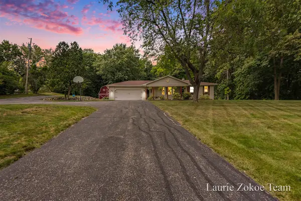 7613 Leonard, Coopersville, MI 49404