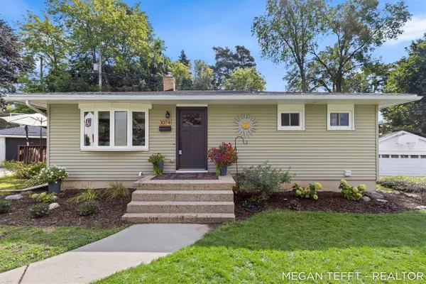 1074 Washtenaw, Grand Rapids, MI 49505