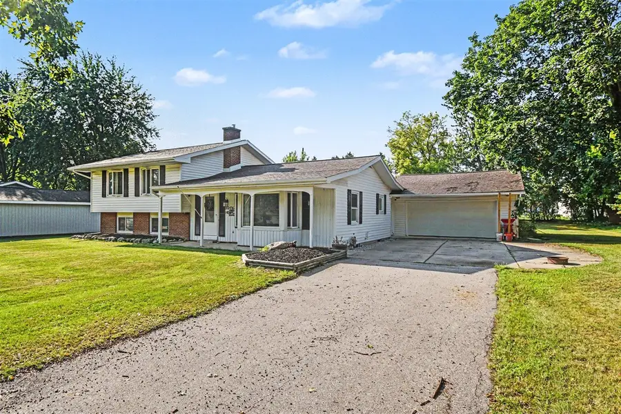 88 Henry, Coopersville, MI 49404 - #2