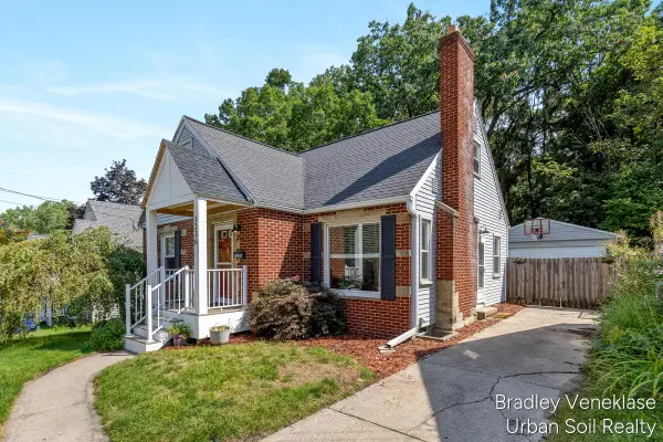 1336 Philadelphia, Grand Rapids, MI 49506