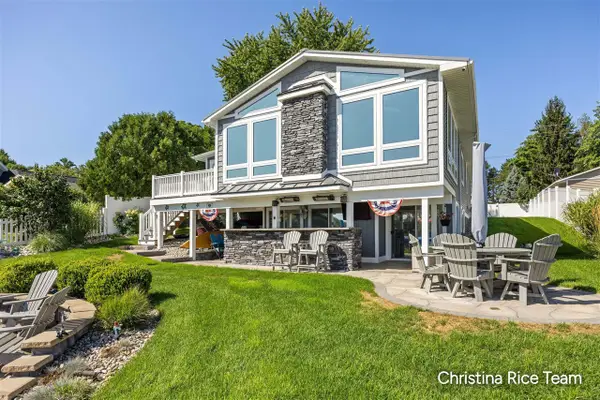 1644 N Lakeview, Mears, MI 49436