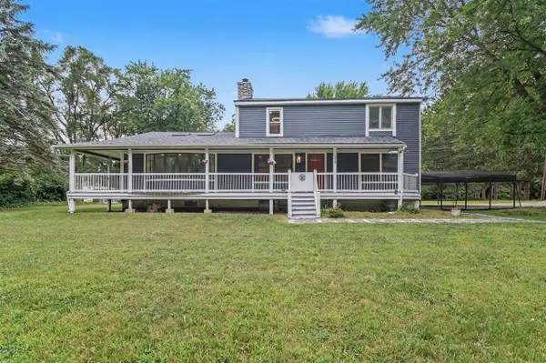 558 W Clarkston, Lake Orion, MI 48362