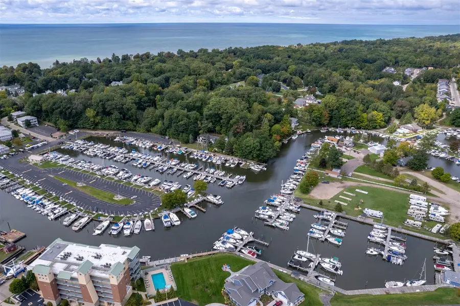 40 N Bailey, South Haven, MI 49090 - #3