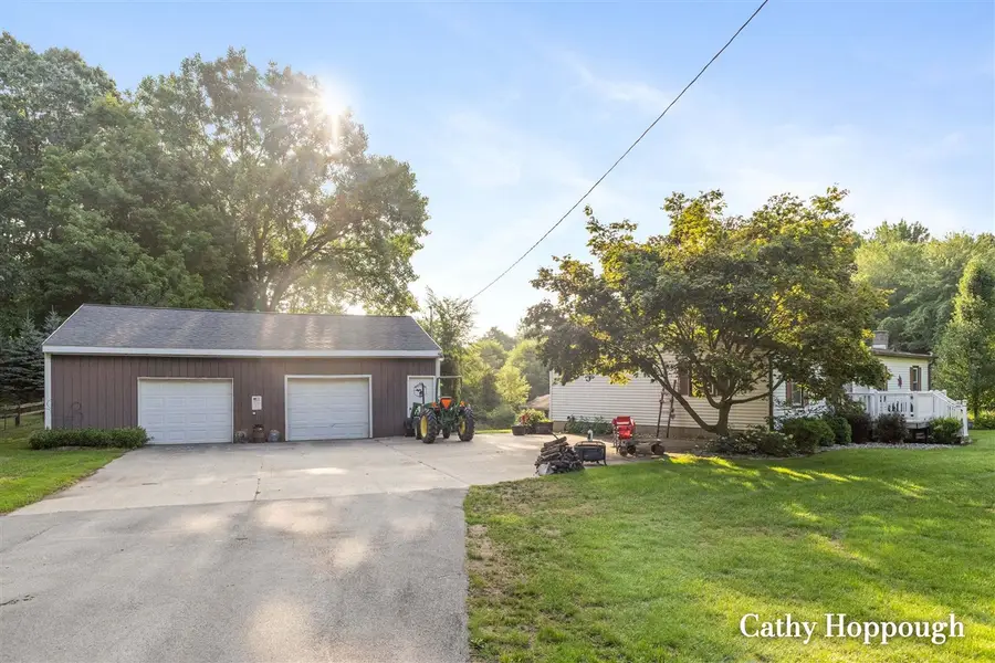 858 Kellogg, Ionia, MI 48846 - #2
