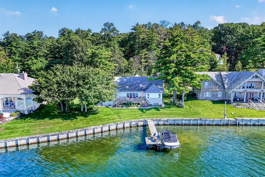 817 E Lake, Pentwater, MI 49449 - #3