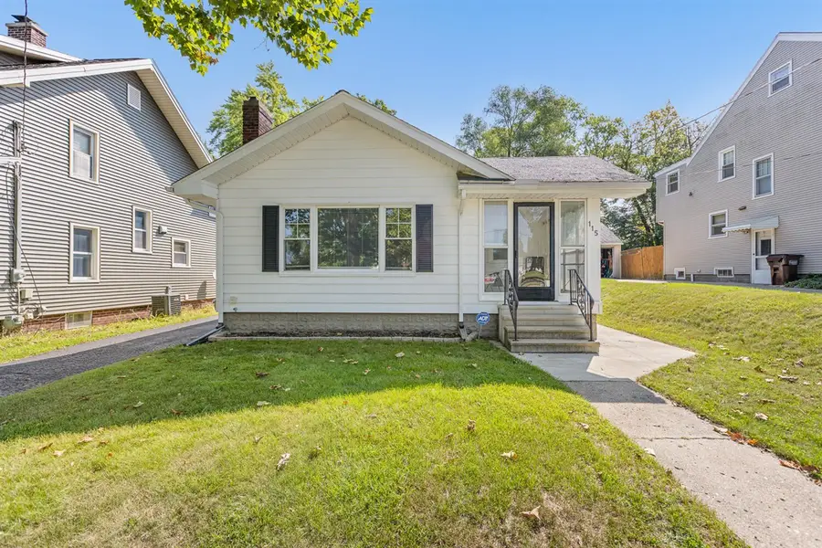 115 S Thompson, Jackson, MI 49203 - #2