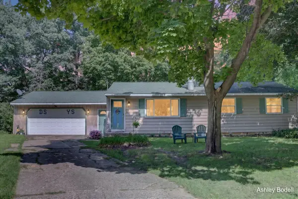 1448 Baywicke, Lowell, MI 49331