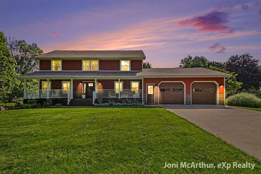 1562 W Ellis, Belding, MI 48809 - #2