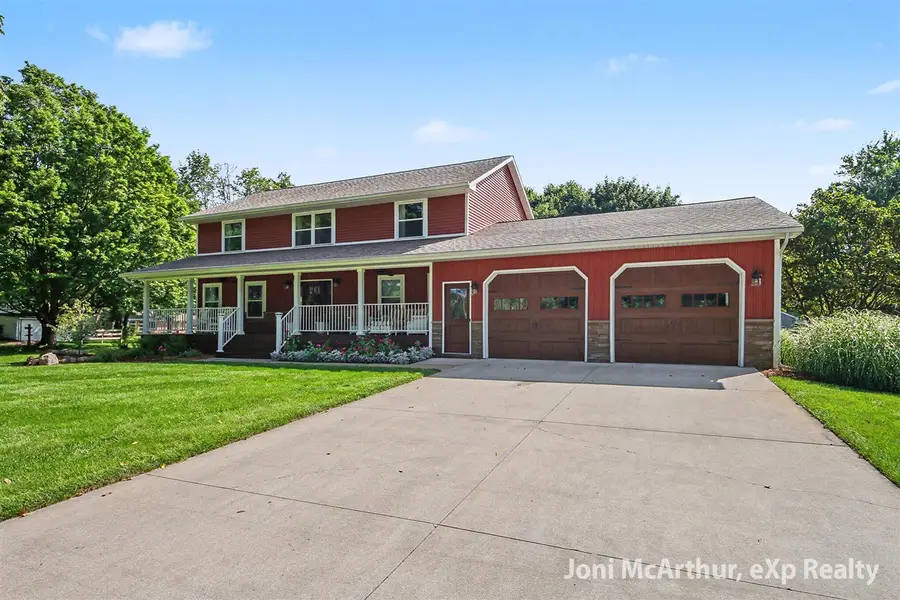 1562 W Ellis, Belding, MI 48809 - #3