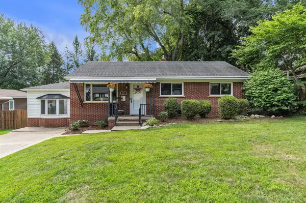 217 W Mckay, Saline, MI 48176