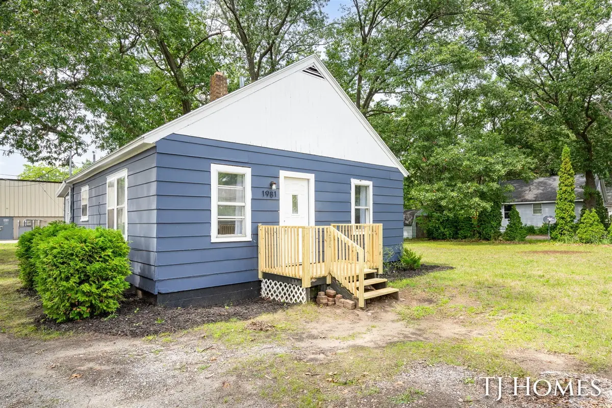 1981 Valley, Muskegon, MI 49442 - #1