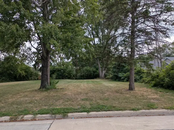 Hipp, Taylor, MI 48180