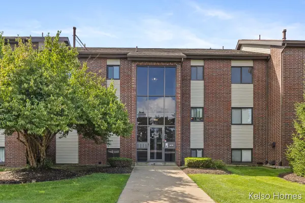 3410 Devonwood #E, Grand Rapids, MI 49525