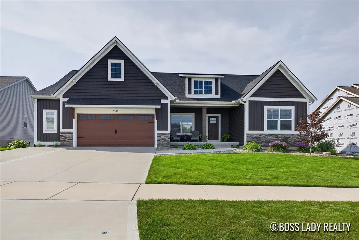 9560 Fields #37, Zeeland, MI 49464 - #1