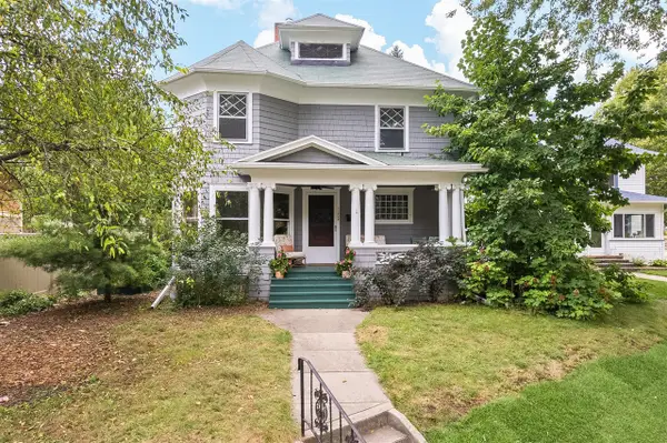204 Edgewood, Jackson, MI 49201