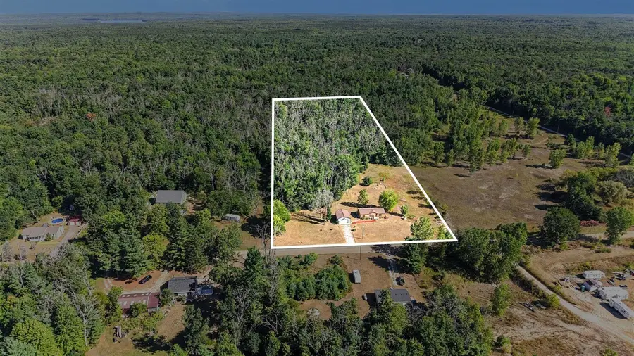 23410 N County Line, Newaygo, MI 49337 - #3