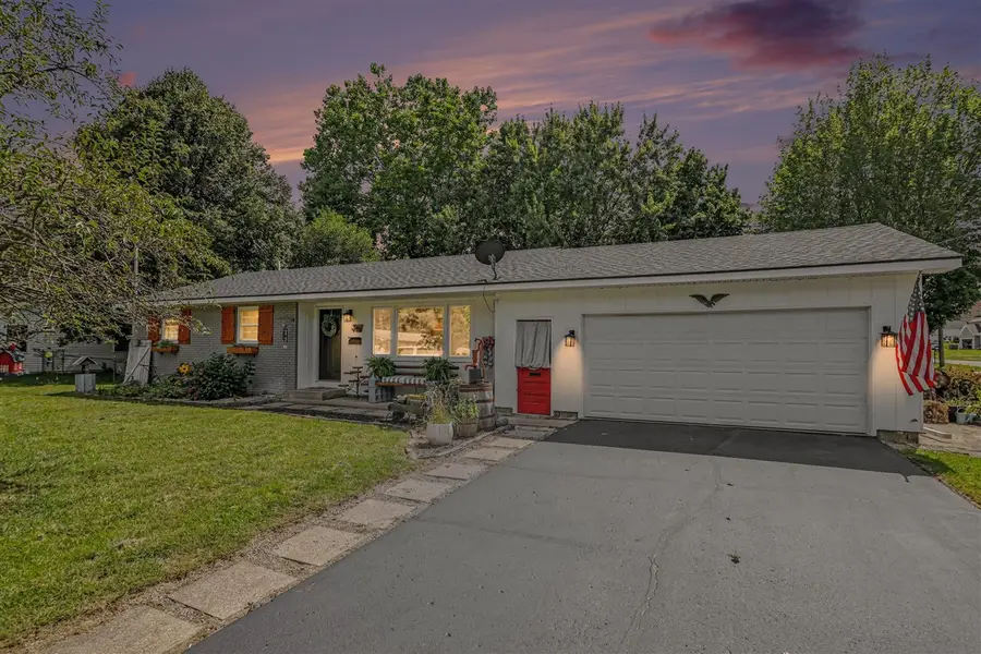 319 W Willard, Paw Paw, MI 49079 - #2