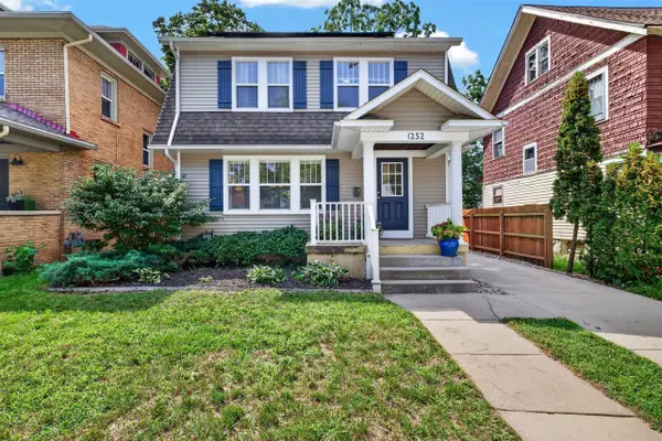 1252 SE Sherman, Grand Rapids, MI 49506