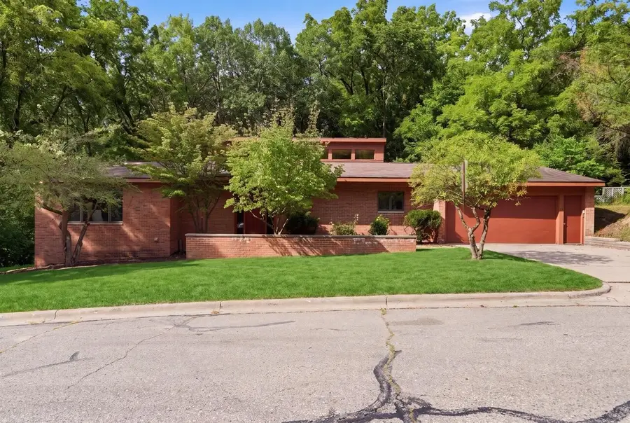 17 Regent, Ann Arbor, MI 48104 - #2