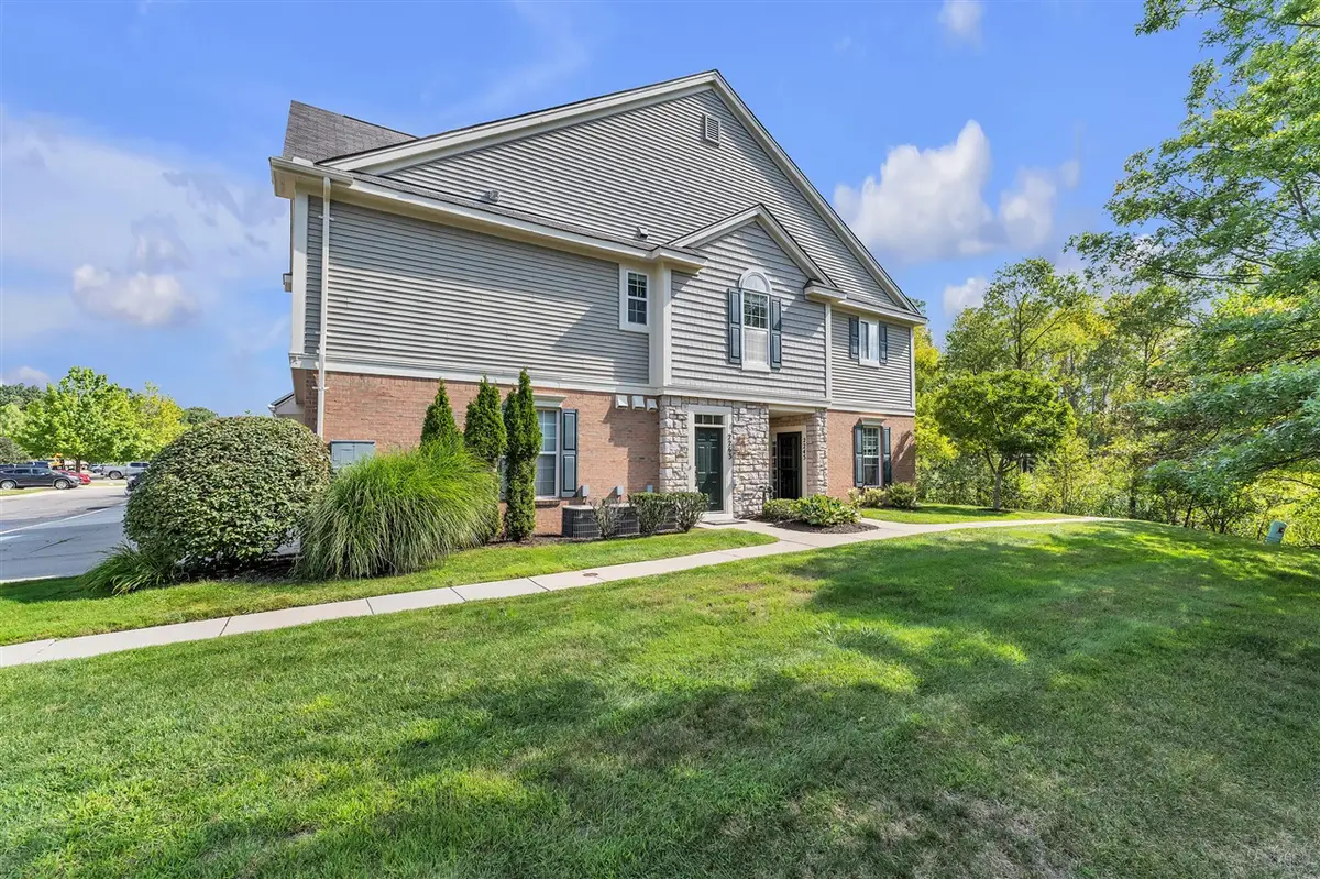 2263 Pinecroft, Canton, MI 48188 - #1