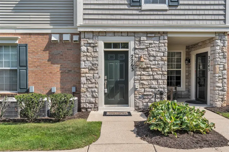 2263 Pinecroft, Canton, MI 48188 - #2