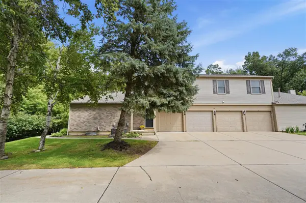 240 Pine Tree Ridge #4, Waterford, MI 48327