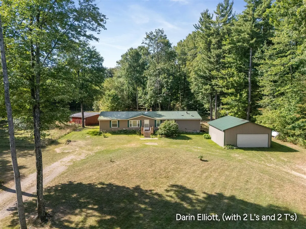 22653 Tamarack, Howard City, MI 49329 - #1
