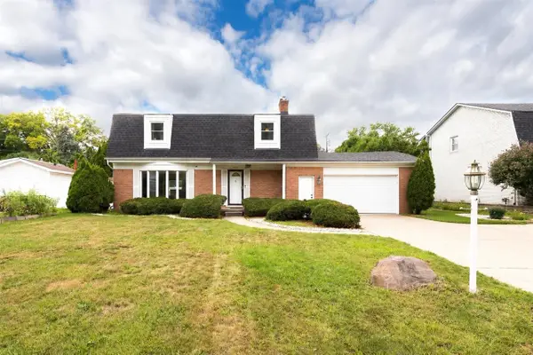 44026 Harmony, Belleville, MI 48111