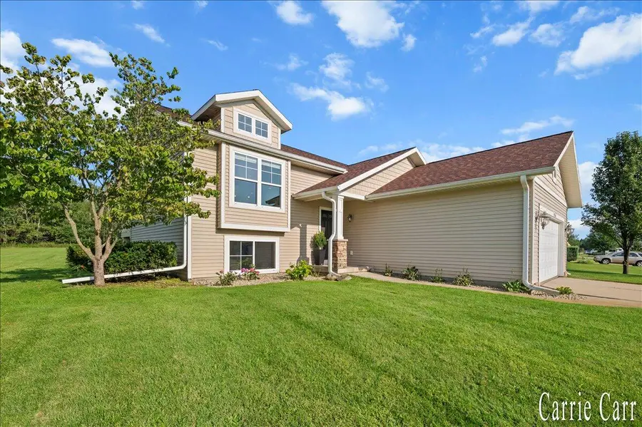9764 Hessler, Rockford, MI 49341 - #2