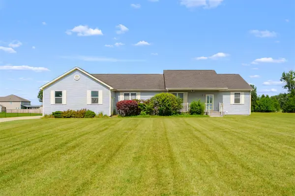 30479 52nd, Paw Paw, MI 49079