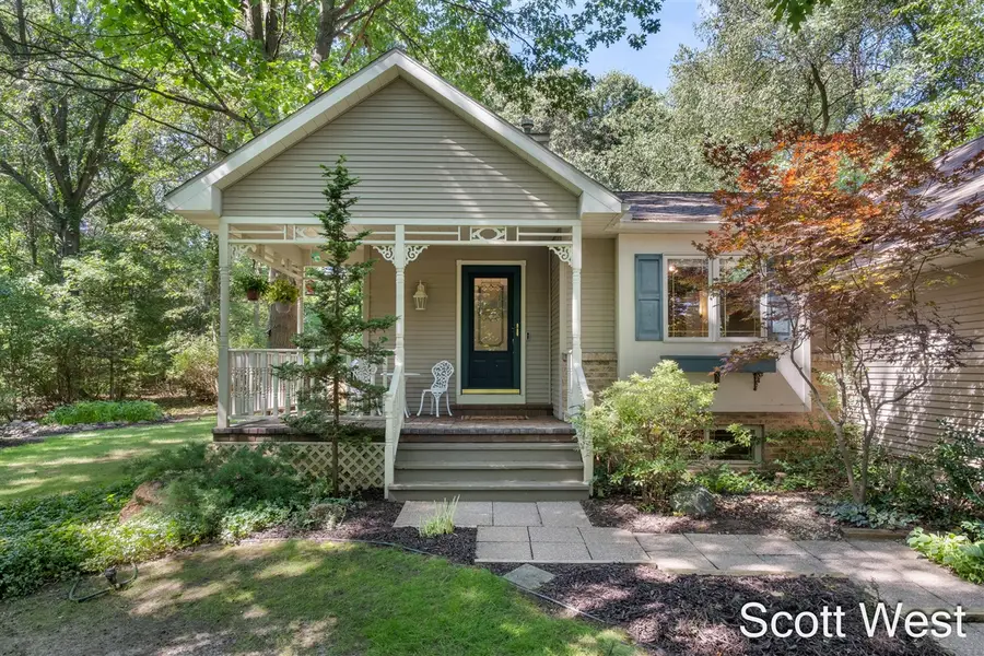 7181 River Glen, Caledonia, MI 49316 - #2