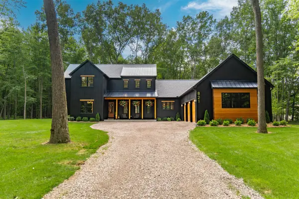 821 Hidden Creek, Dexter, MI 48130