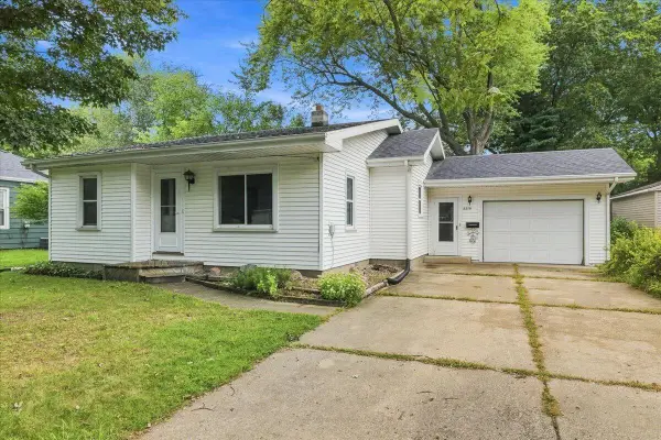 5218 Boylan, Kalamazoo, MI 49004