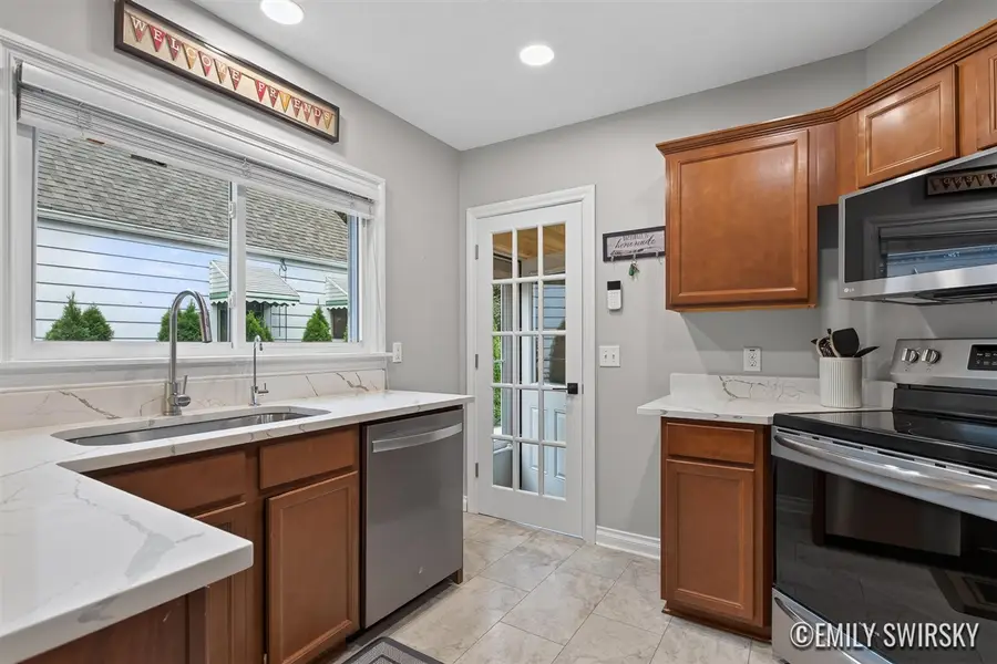 333 W Randolph, Lansing, MI 48906 - #3