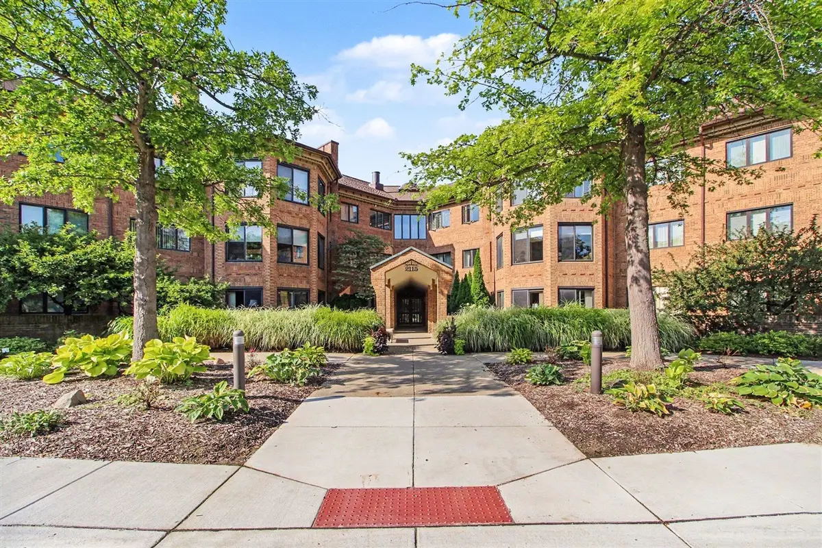 2115 Nature Cove #203, Ann Arbor, MI 48104 - #1