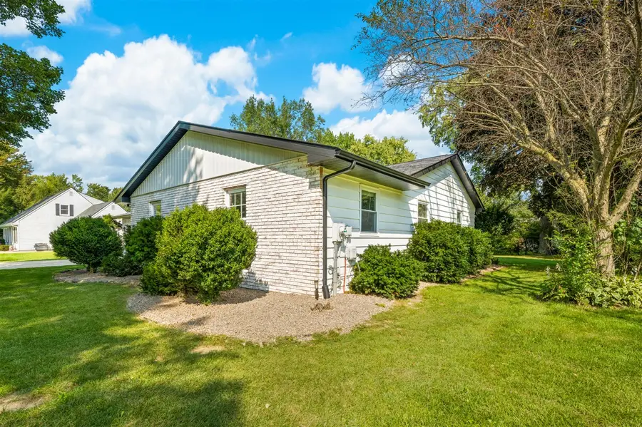 1016 Tomahawk, Niles, MI 49120 - #3