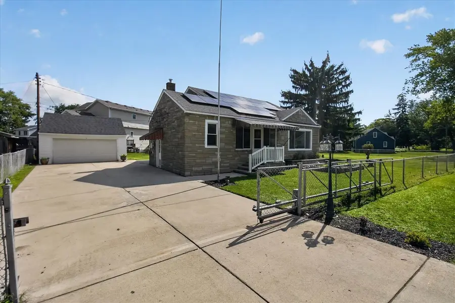 7866 Miami, Monroe, MI 48161 - #2