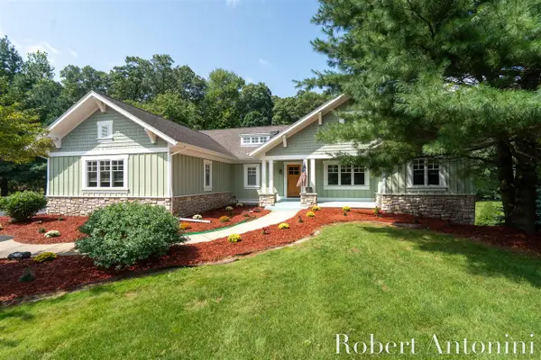 2025 Pine Nook, Grand Rapids, MI 49525