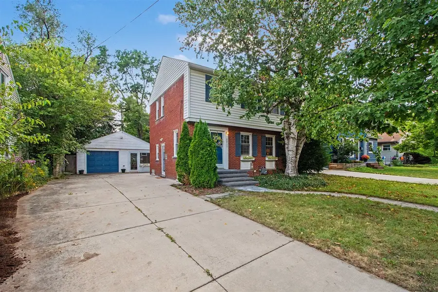 2011 Miller, Ann Arbor, MI 48103 - #2