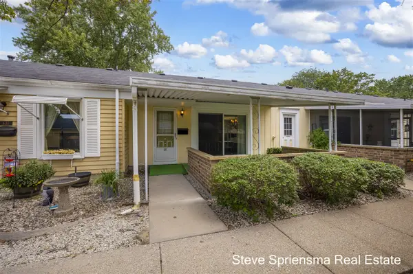 627 Carriage, Jenison, MI 49428